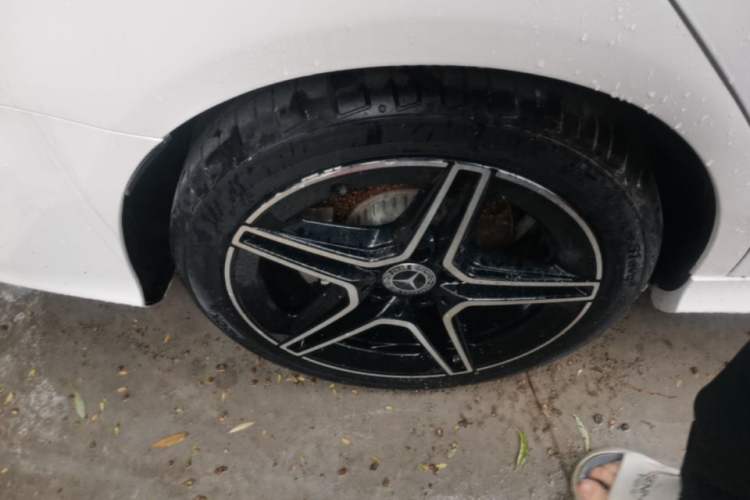 Used Mercedes-Benz C-Class 2021 C 260 Star Edition Right Rear Wheel Hub