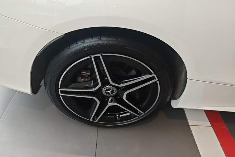 Used Mercedes-Benz C-Class 2021 C 260 Coupe Right Rear Wheel Hub
