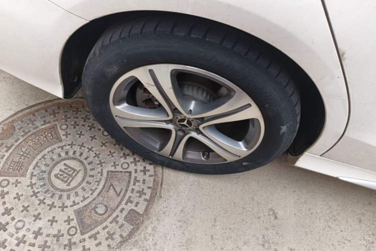 Used Mercedes-Benz C-Class 2021 C 260 L Sport Edition Right Rear Wheel Hub