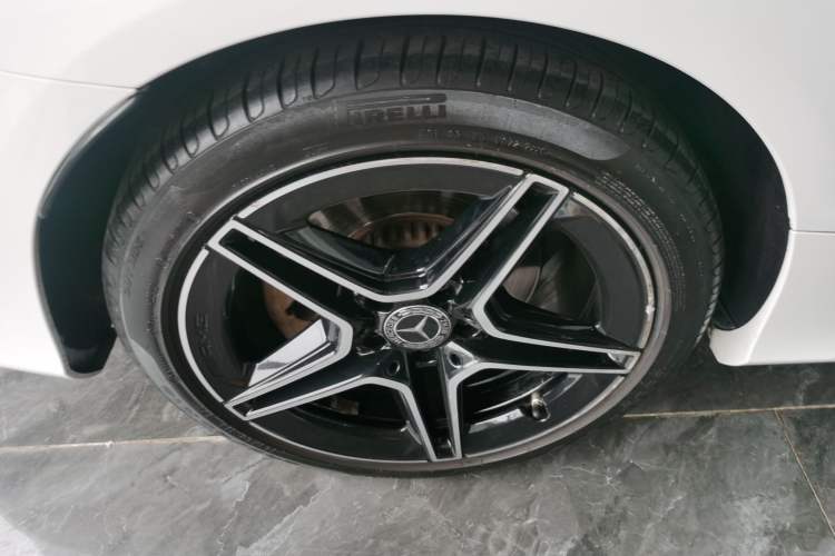 Used Mercedes-Benz C-Class 2021 C 260 Coupe Right Rear Wheel Hub