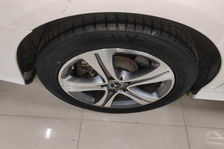 Used Mercedes-Benz C-Class 2021 C 260 L Sport Edition Right Rear Wheel Hub