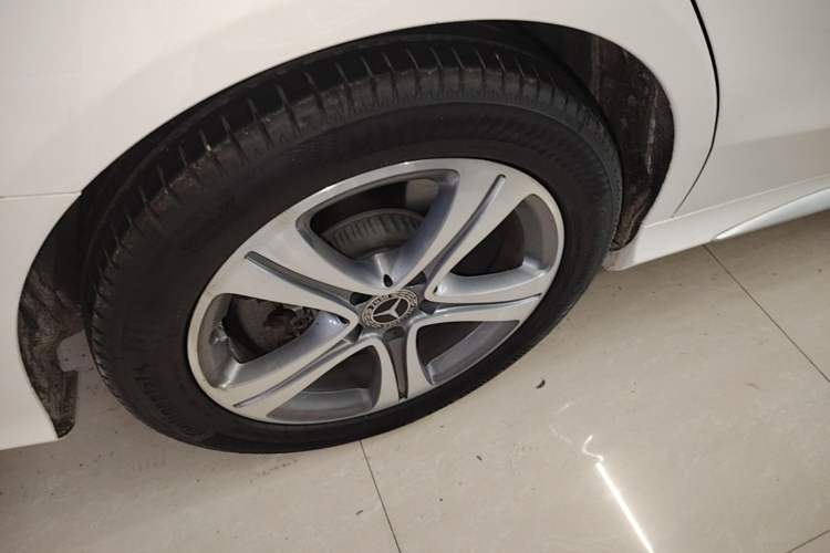 Used Mercedes-Benz C-Class 2021 C 260 L Sport Edition Right Rear Wheel Hub