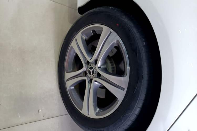 Used Mercedes-Benz C-Class 2021 C 260 L Sport Edition Right Rear Wheel Hub