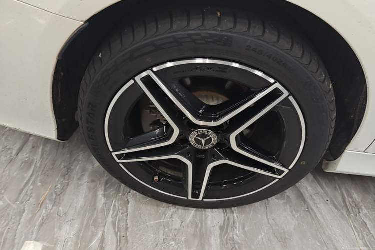 Used Mercedes-Benz C-Class 2021 C 260 L Sport Edition Star Collection Right Rear Wheel Hub