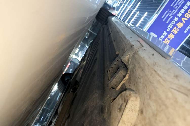 Used Mercedes-Benz C-Class 2021 C 260 L Sport Edition Right Side Sill