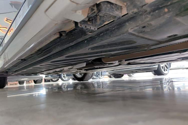 Used Mercedes-Benz C-Class 2021 C 200 L Fashion Edition Sport Version Right Side Sill