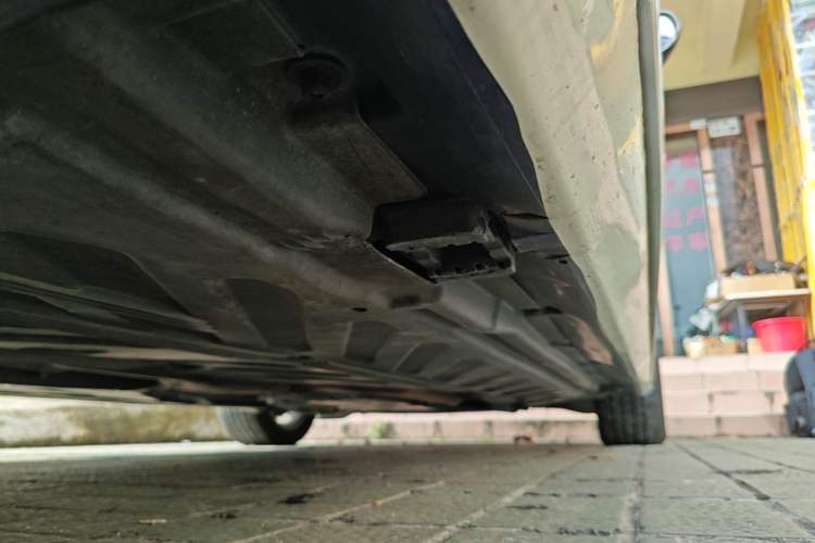 Used Mercedes-Benz C-Class 2021 C 200 L Fashion Edition Sport Version Right Side Sill