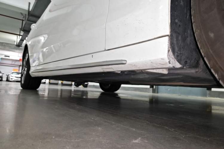 Used Mercedes-Benz C-Class 2021 C 260 L Sport Edition Right Side Sill