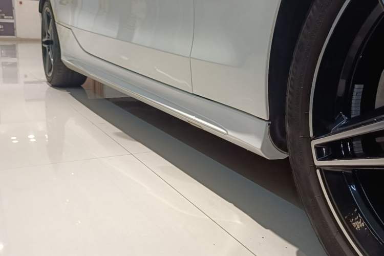 Used Mercedes-Benz C-Class 2021 C 260 Coupe Right Side Sill