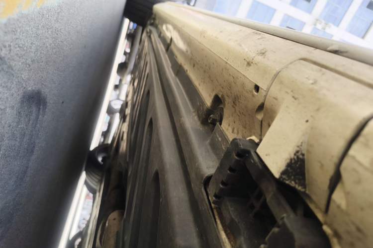 Used Mercedes-Benz C-Class 2021 C 260 L Sport Edition Star Collection Right Side Sill