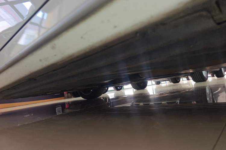 Used Mercedes-Benz C-Class 2021 C 200 L Fashion Edition Sport Version Right Side Sill