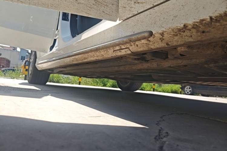 Used Mercedes-Benz C-Class 2021 C 200 L Fashion Edition Sport Version Right Side Sill