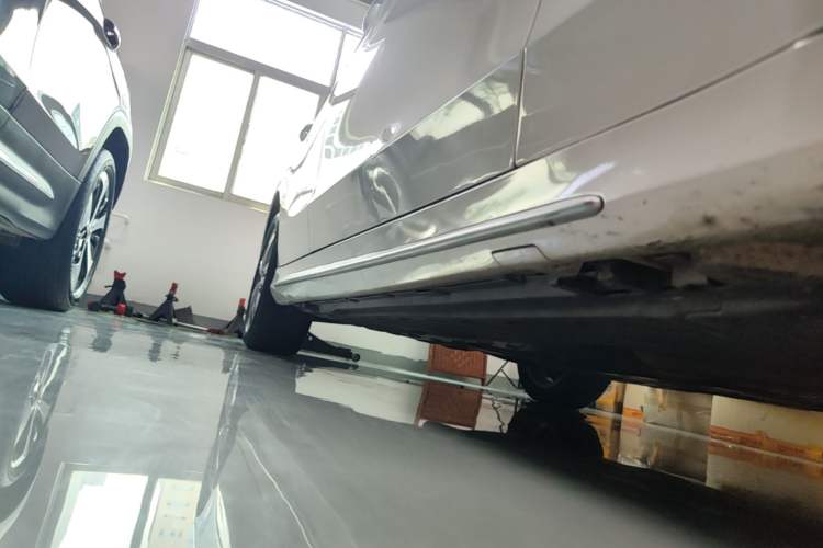 Used Mercedes-Benz C-Class 2021 C 200 L Fashion Edition Sport Version Right Side Sill