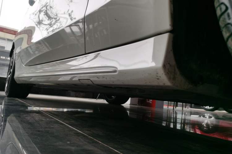 Used Mercedes-Benz C-Class 2021 C 260 Coupe Right Side Sill