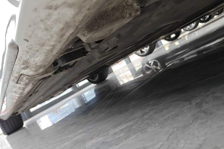 Used Mercedes-Benz C-Class 2021 C 200 L Fashion Edition Sport Version Right Side Sill