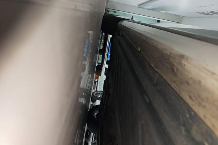Used Mercedes-Benz C-Class 2021 C 260 L Sport Edition Right Side Sill