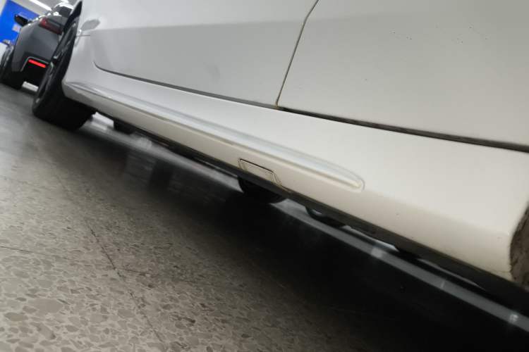 Used Mercedes-Benz C-Class 2021 C 260 Coupe Right Side Sill