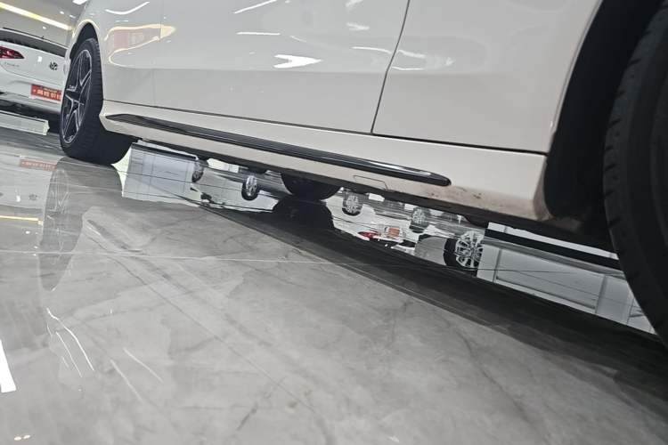 Used Mercedes-Benz C-Class 2021 C 260 Star Edition Right Side Sill