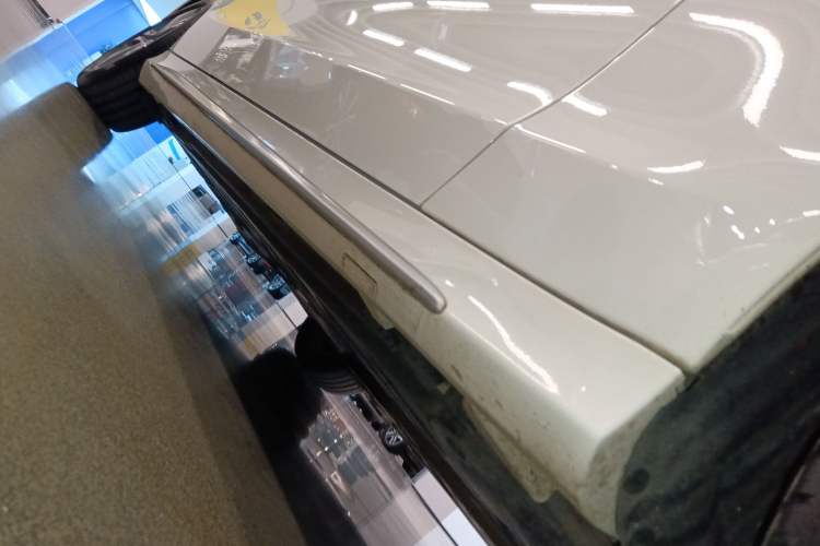 Used Mercedes-Benz C-Class 2021 C 260 L Sport Edition Right Side Sill