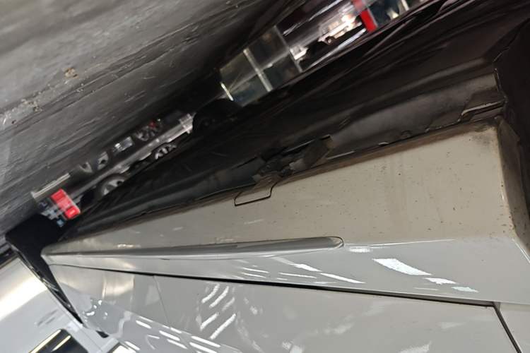 Used Mercedes-Benz C-Class 2021 C 260 L Sport Edition Star Collection Right Side Sill