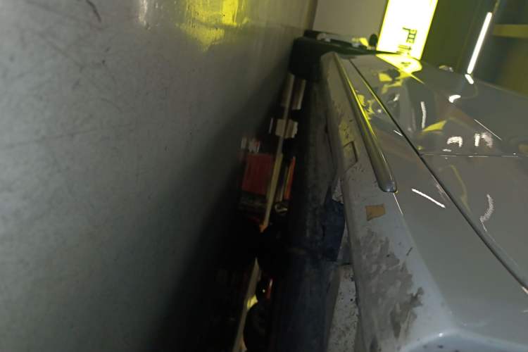 Used Mercedes-Benz C-Class 2021 C 200 L Fashion Edition Sport Version Right Side Sill