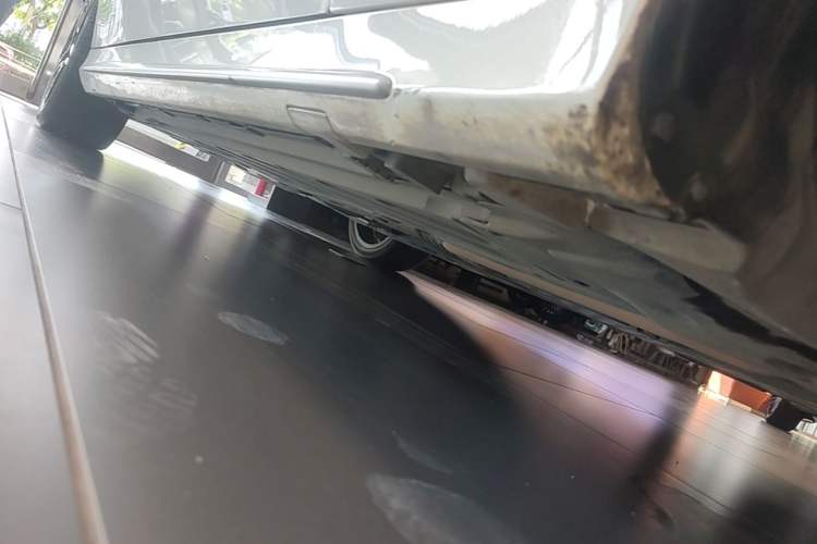 Used Mercedes-Benz C-Class 2021 C 260 L Sport Edition Star Collection Right Side Sill