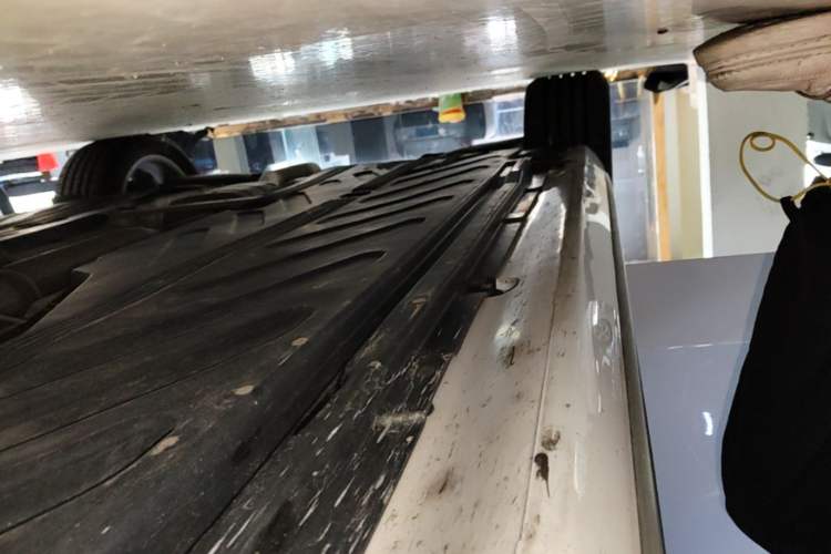 Used Mercedes-Benz C-Class 2021 C 200 L Fashion Edition Sport Version Right Side Sill