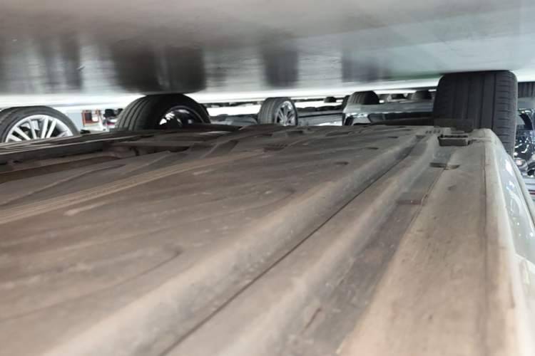Used Mercedes-Benz C-Class 2021 C 260 L Sport Edition Star Collection Right Side Sill