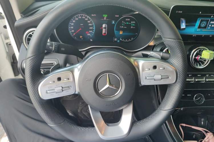Used Mercedes-Benz C-Class 2021 C 260 L Sport Edition Star Collection Steering Wheel