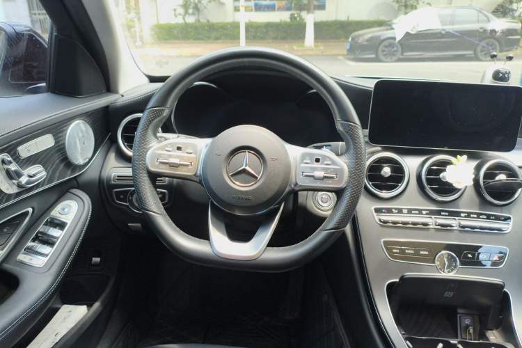 Used Mercedes-Benz C-Class 2021 C 260 L Sport Edition Star Collection Steering Wheel