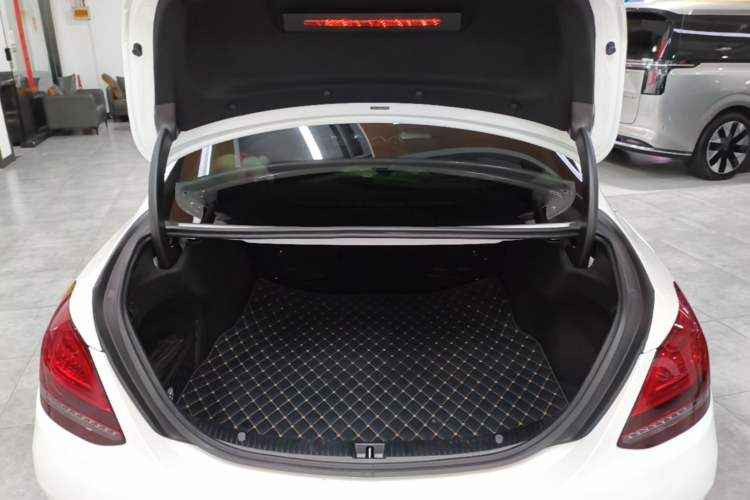 Used Mercedes-Benz C-Class 2021 C 200 L Fashion Edition Sport Version Trunk