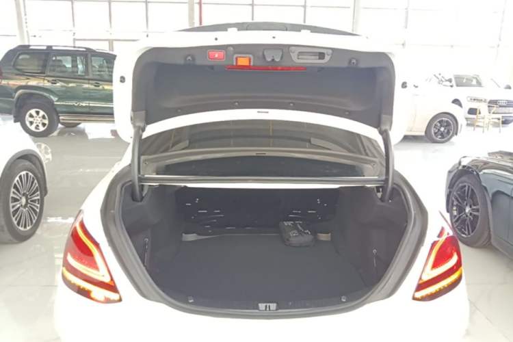 Used Mercedes-Benz C-Class 2021 C 260 L Sport Edition Trunk