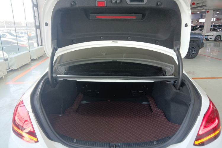 Used Mercedes-Benz C-Class 2021 C 200 L Fashion Edition Sport Version Trunk