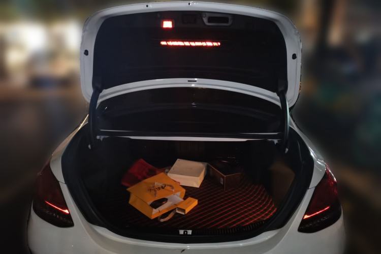 Used Mercedes-Benz C-Class 2021 C 200 L Fashion Edition Sport Version Trunk
