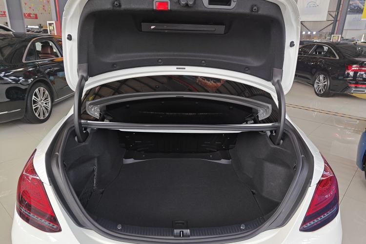 Used Mercedes-Benz C-Class 2021 C 200 L Fashion Edition Sport Version Trunk