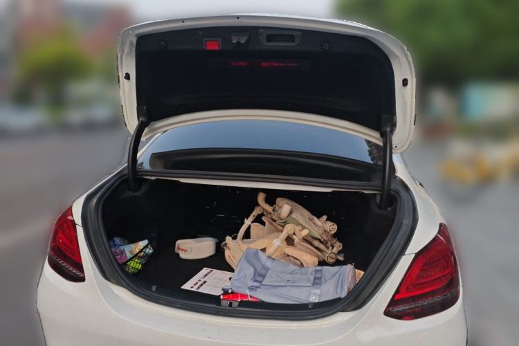 Used Mercedes-Benz C-Class 2021 C 200 L Fashion Model Trunk