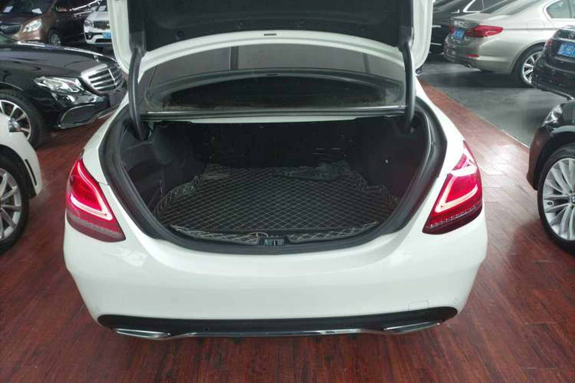 Used Mercedes-Benz C-Class 2021 C 200 L Fashion Edition Sport Version Trunk