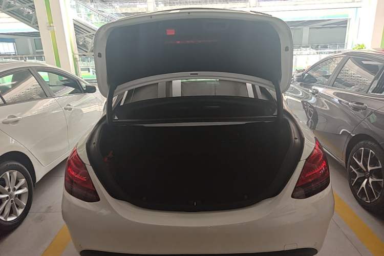Used Mercedes-Benz C-Class 2021 C 200 L Fashion Edition Sport Version Trunk
