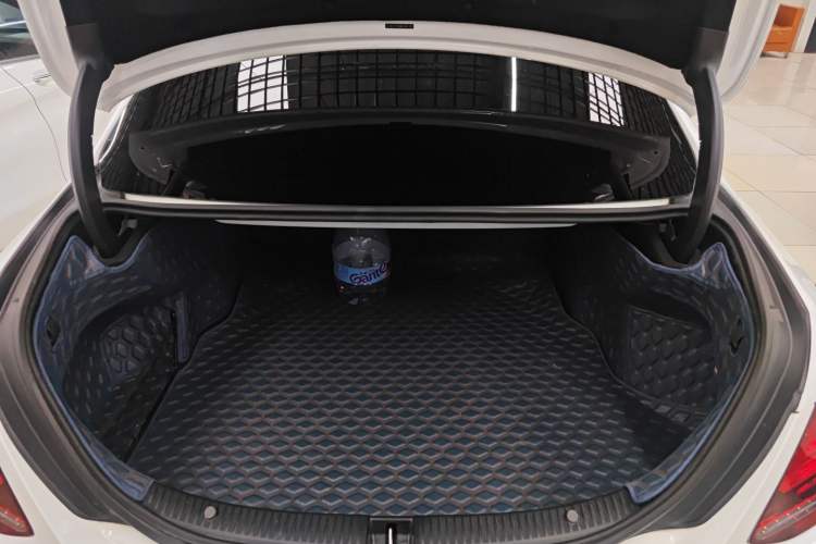 Used Mercedes-Benz C-Class 2021 C 200 L Fashion Edition Sport Version Trunk