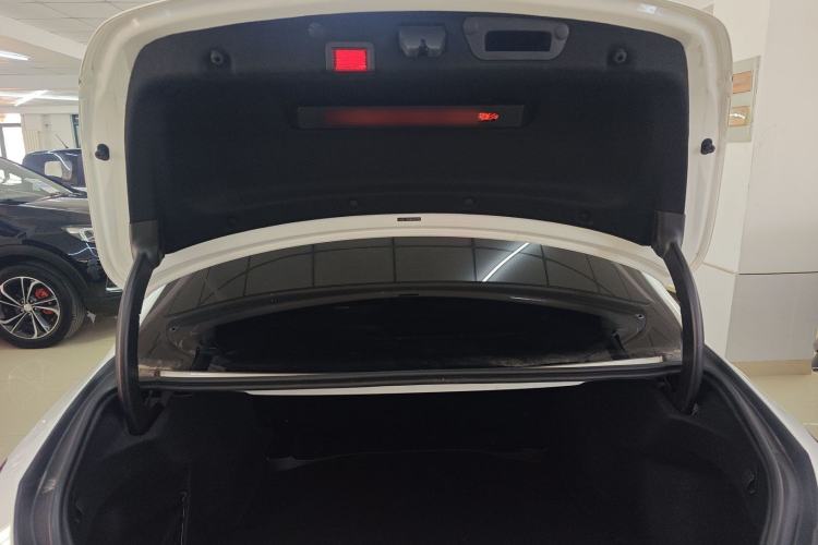 Used Mercedes-Benz C-Class 2021 C 200 L Fashion Edition Sport Version Trunk