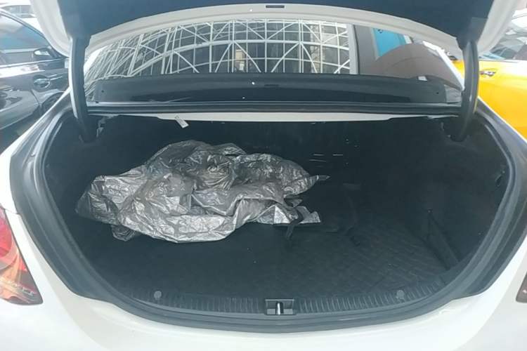 Used Mercedes-Benz C-Class 2021 C 260 L Sport Edition Star Collection Trunk