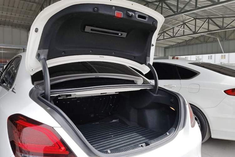 Used Mercedes-Benz C-Class 2021 C 200 L Fashion Edition Sport Version Trunk