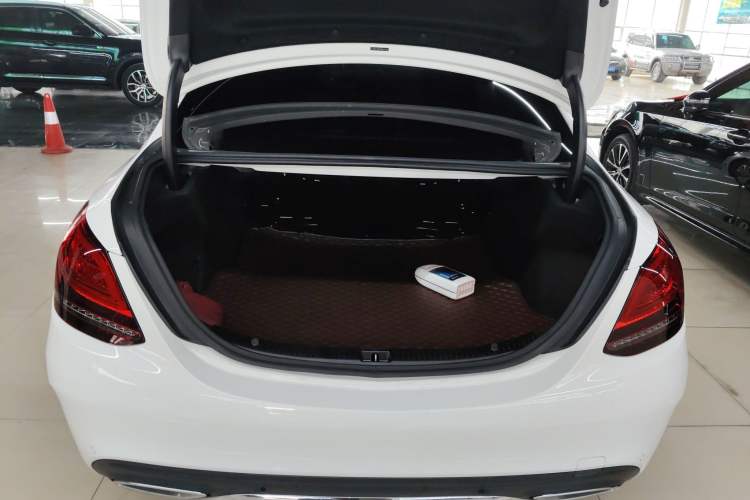 Used Mercedes-Benz C-Class 2021 C 200 L Fashion Edition Sport Version Trunk