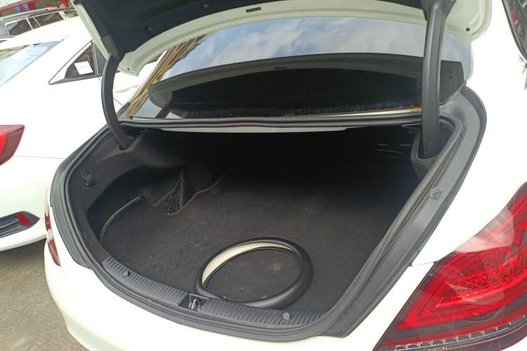 Used Mercedes-Benz C-Class 2021 C 260 L Sport Edition Star Collection Trunk