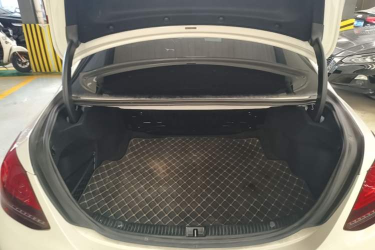 Used Mercedes-Benz C-Class 2021 C 200 L Fashion Edition Sport Version Trunk