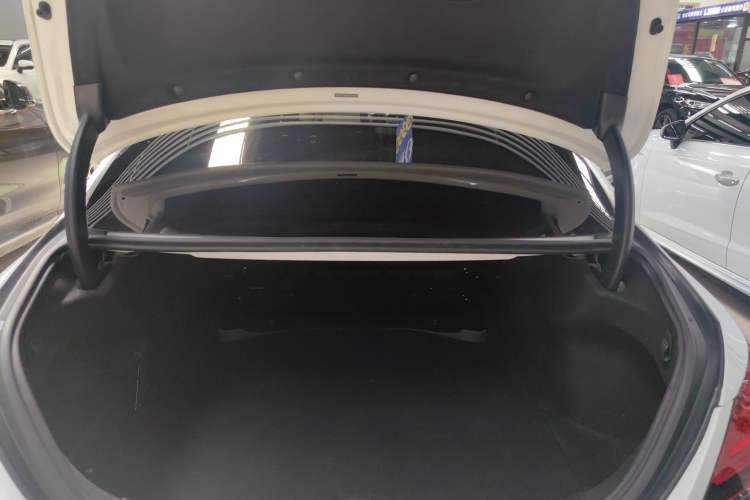 Used Mercedes-Benz C-Class 2021 C 200 L Fashion Edition Sport Version Trunk