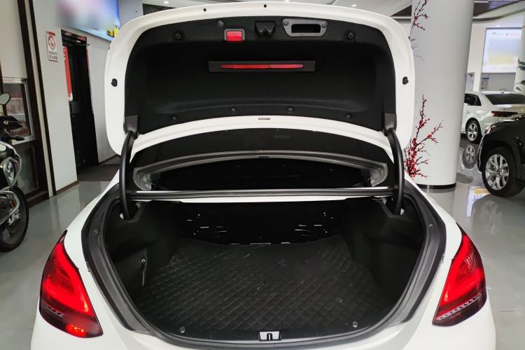 Used Mercedes-Benz C-Class 2021 C 200 L Fashion Edition Sport Version Trunk
