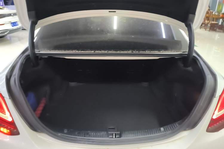Used Mercedes-Benz C-Class 2021 C 260 L Sport Edition Star Collection Trunk