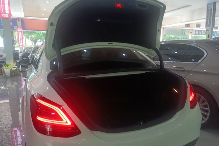 Used Mercedes-Benz C-Class 2021 C 200 L Fashion Edition Sport Version Trunk