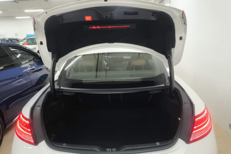 Used Mercedes-Benz C-Class 2021 C 260 Coupe Trunk